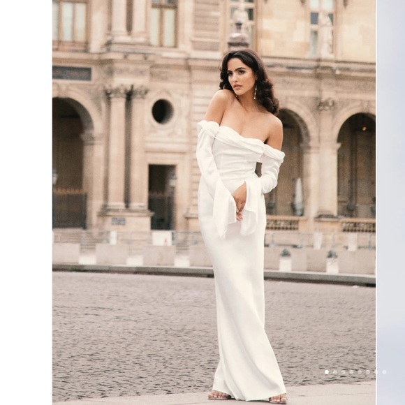 MESHKI - GISELLE Off Shoulder Cowl Neck Maxi Dress - White - LIKE NEW!!!! - Picture 1 of 16